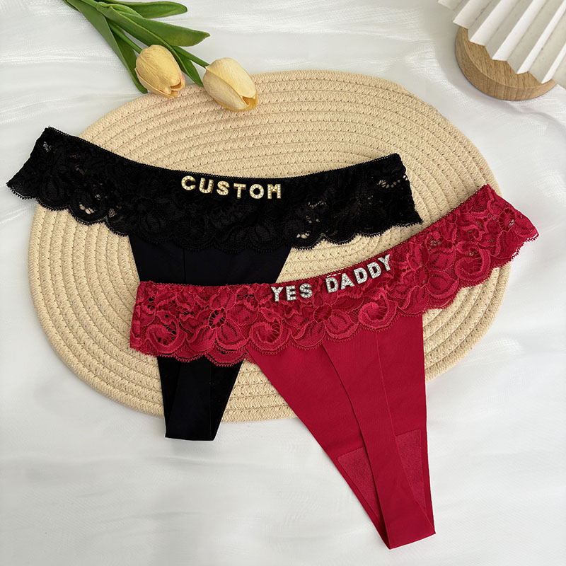 Thong Bikini Women - パーソナライズされたカスタム Tバック名クリスタルレター G ストリングローウエストレース Tバックアイスシルクビキニパンティーホット妻ガールフレンドギフト