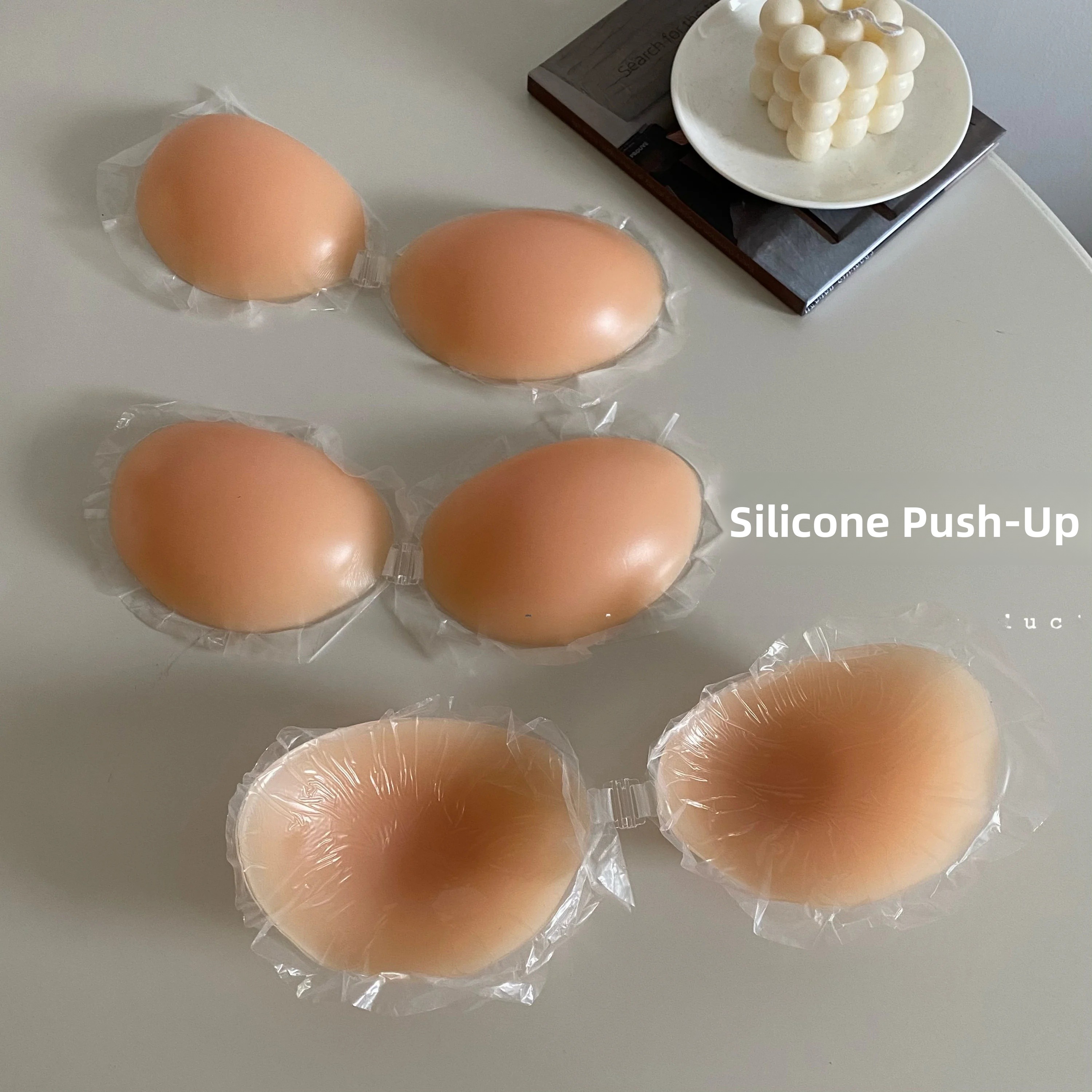 Nipple Cover Pasties - ワイヤレスシリコンニップルカバー女性のセクシーな通気性のあるパッチ夏用ギャザーブラジャー下着露出防止目に見えないミルクパッド