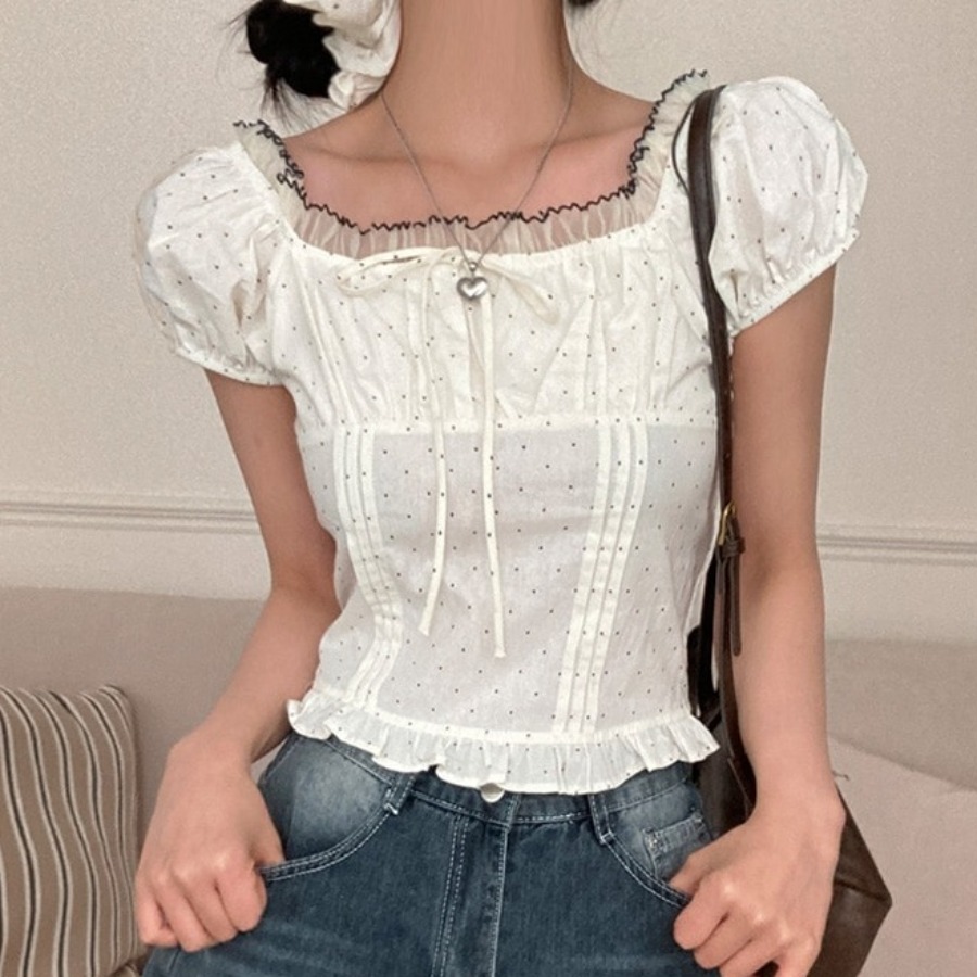 Corset Waist Cinch - 夏らしい甘いバブルスリーブ、水玉模様のベルト付きレディースレーストリム半袖ウエストシンチングトップ、ヘアタイ付き韓国風シャツ