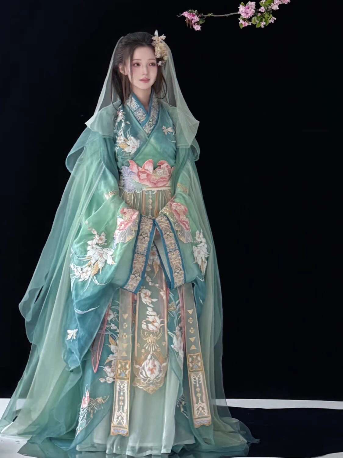 Robe Silk Women - 新しいフィエスタカーニバルハロウィン Cos コスプレ韓服レディースファッション戦国ローブ重工業刺繍ウエスト丈スカート