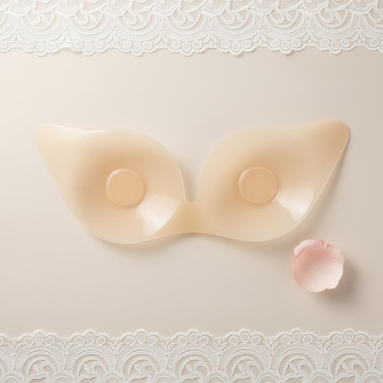 Nipple Cover Pasties - 羽根付きシリコン粘着式乳首カバー、ストラップレスブラカバー、ベージュニップルカバー、シームレス