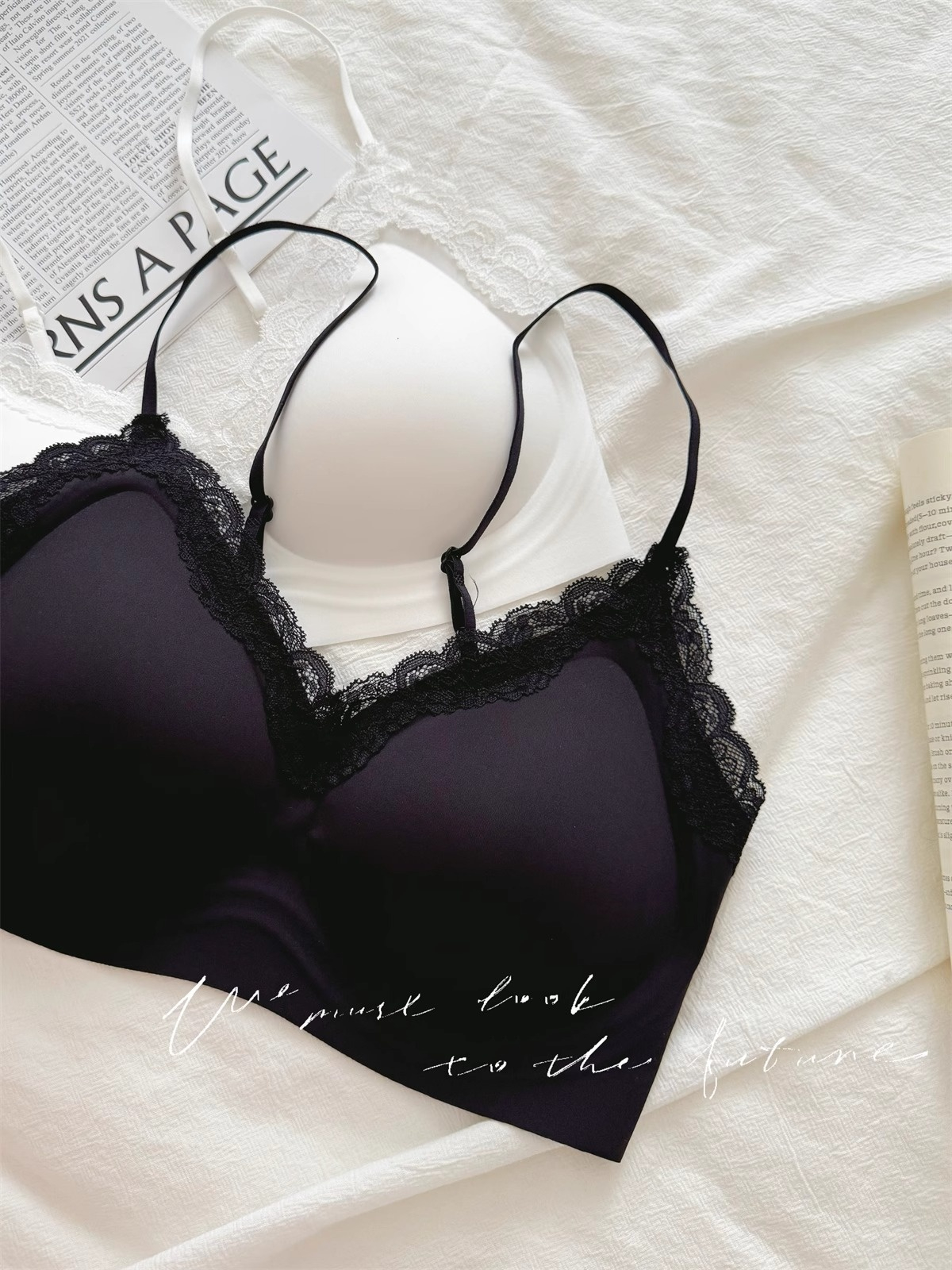 フレンチスタイルレースブラレット女性夏超薄型ベストブラジャー - Bralette Wireless Soft のレビューと価格