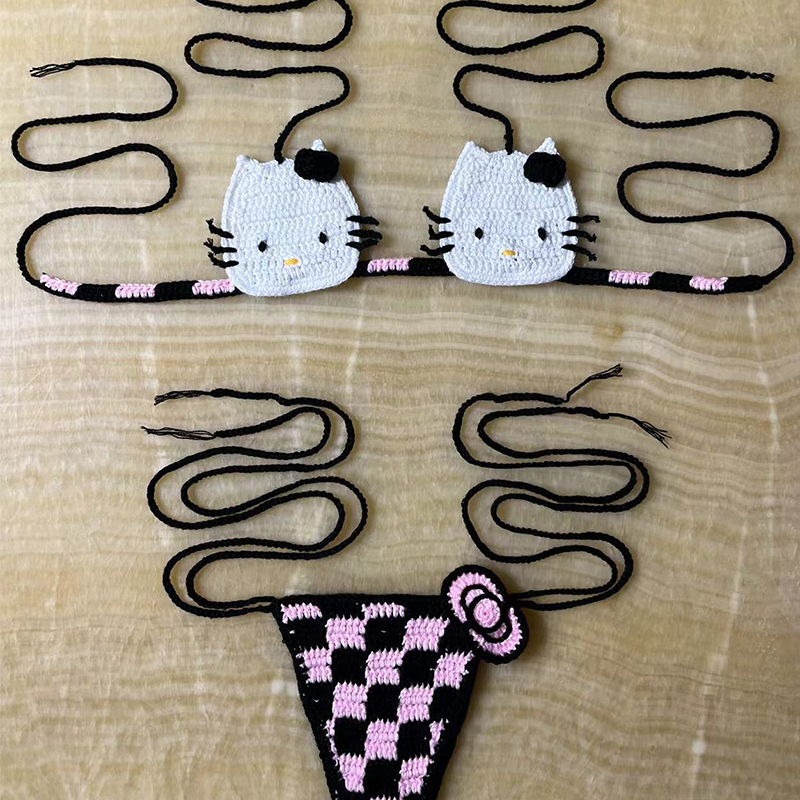 ハローキティビキニセット レディース クロシェ水着 セクシー - Thong Bikini Women のレビューと価格