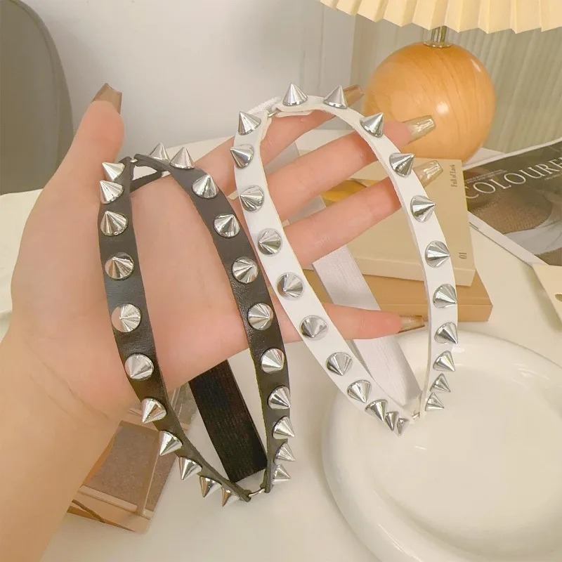ダブルローコーンスパイクレッグガーター レディース パンクロ - Garter Belt Set のレビューと価格