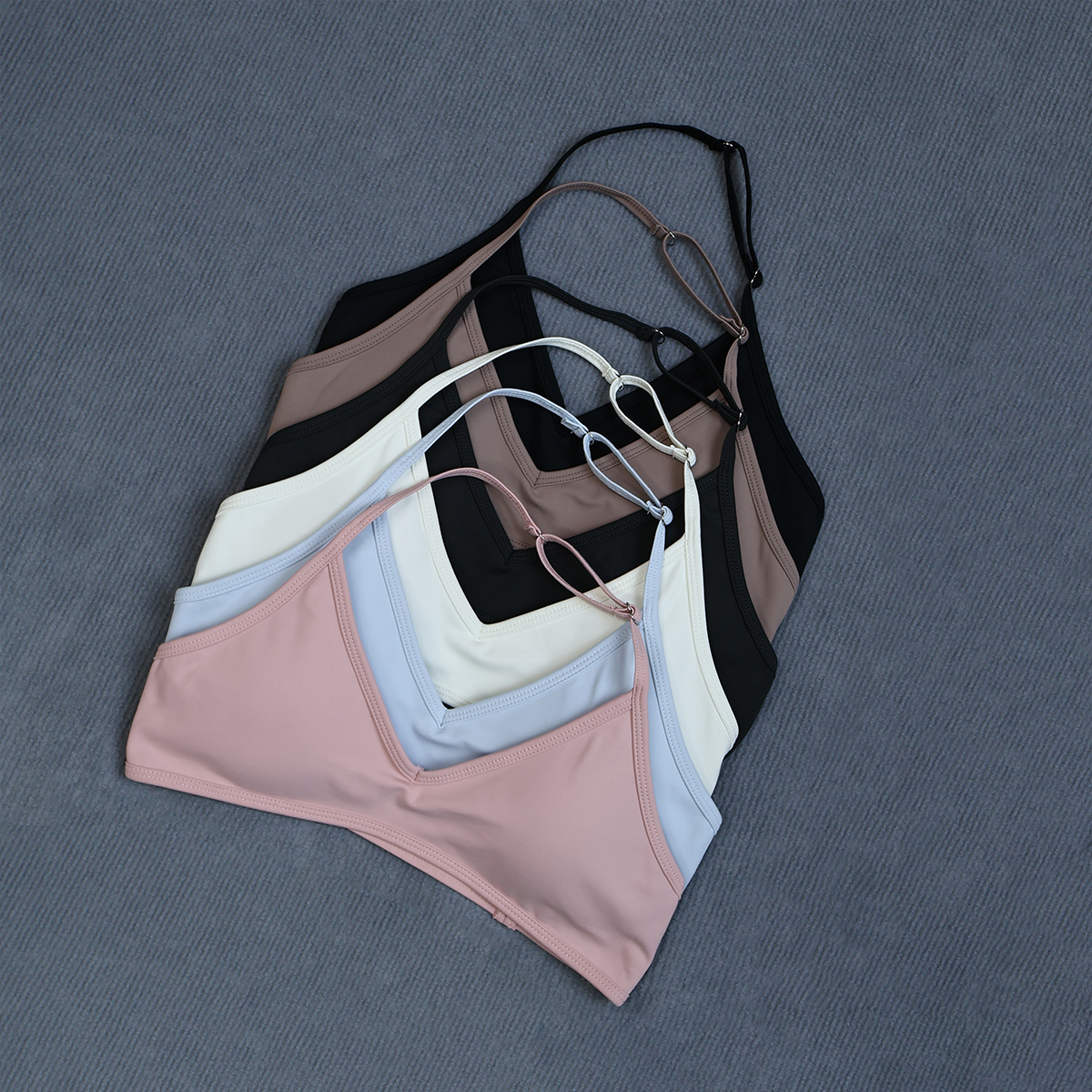 女性用サマーホルターネックパッド入りスポーツヨガブラ、衝撃吸 - Sports Bra High Impact のレビューと価格