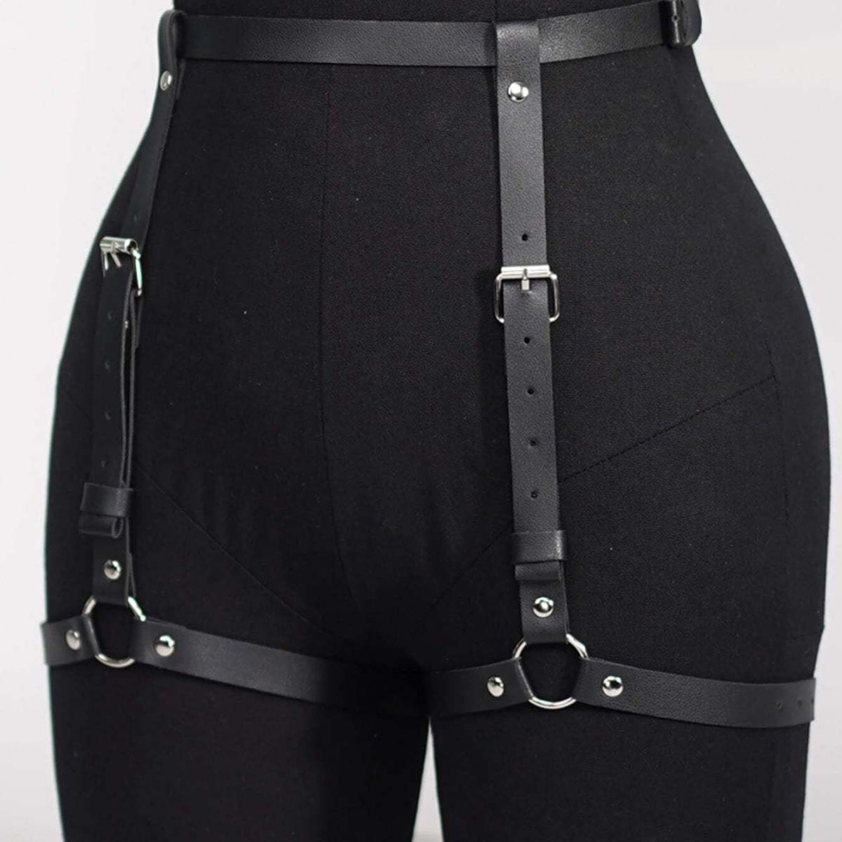 ハーネスベルト 性的ボディ下着 ハーネス レディース パンク - Garter Belt Set のレビューと価格