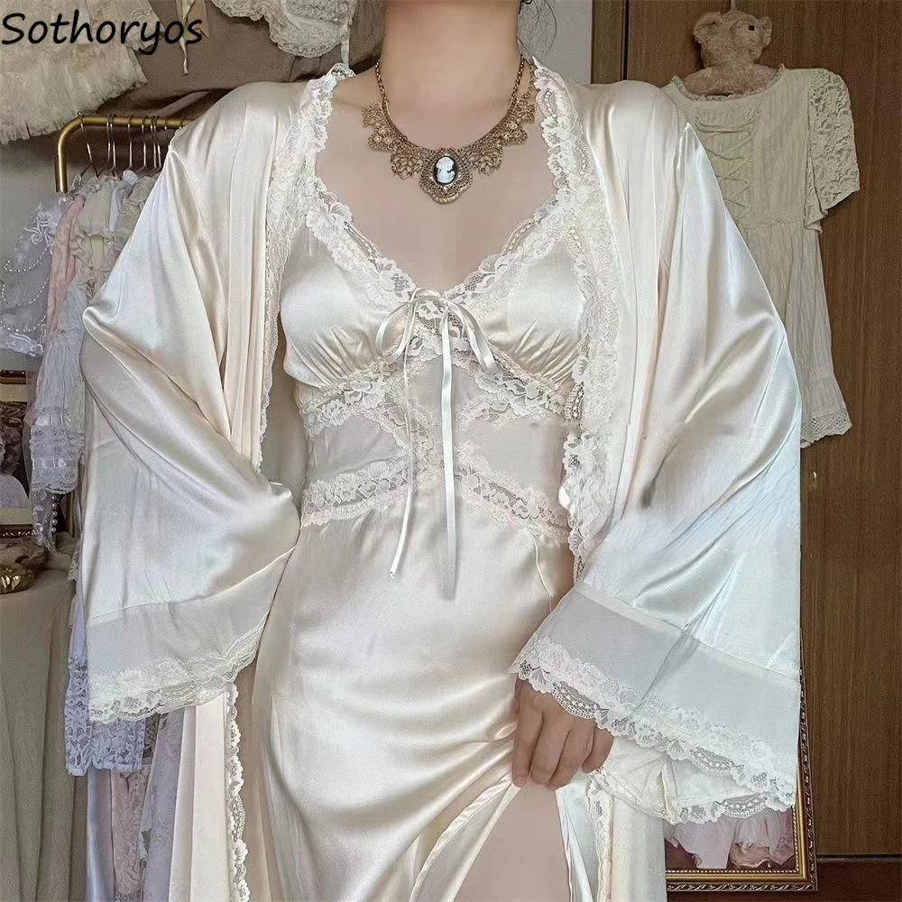 女性のためのフレンチスタイルのシルクのガウン,柔らかなレース - Robe Silk Women のレビューと価格