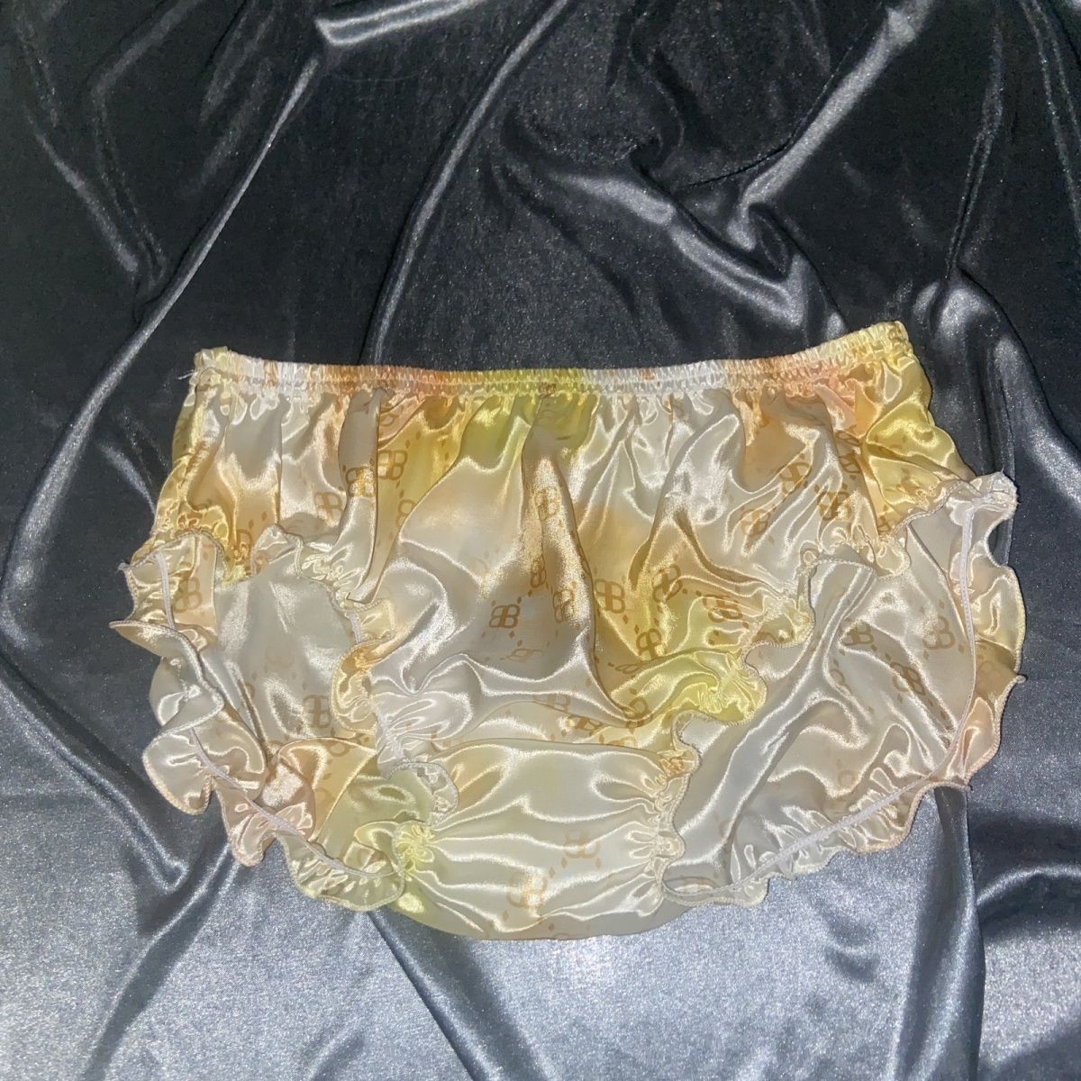 セクシーな男性女性カップル下着両面シルク高光沢三角パンティル - Boyshort Underwear のレビューと価格